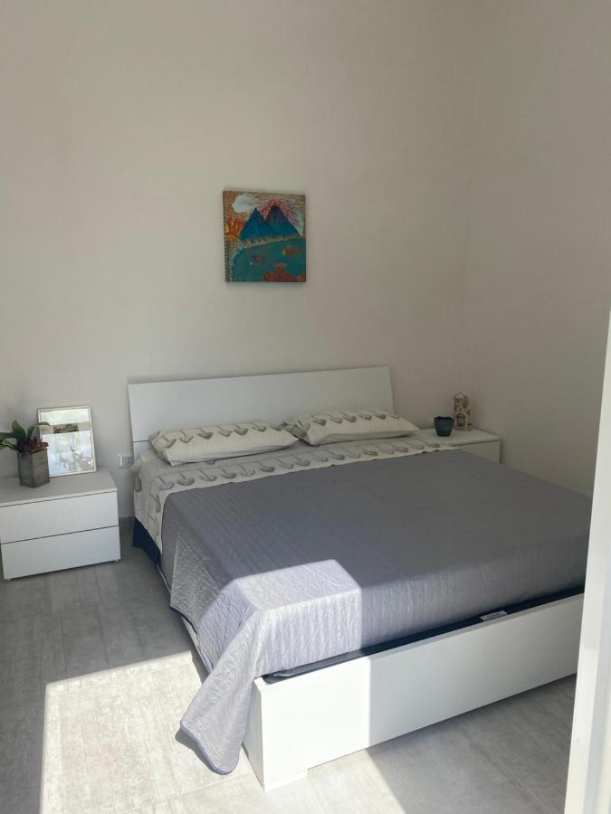 Garden House Apartments In Nápoly Kültér fotó