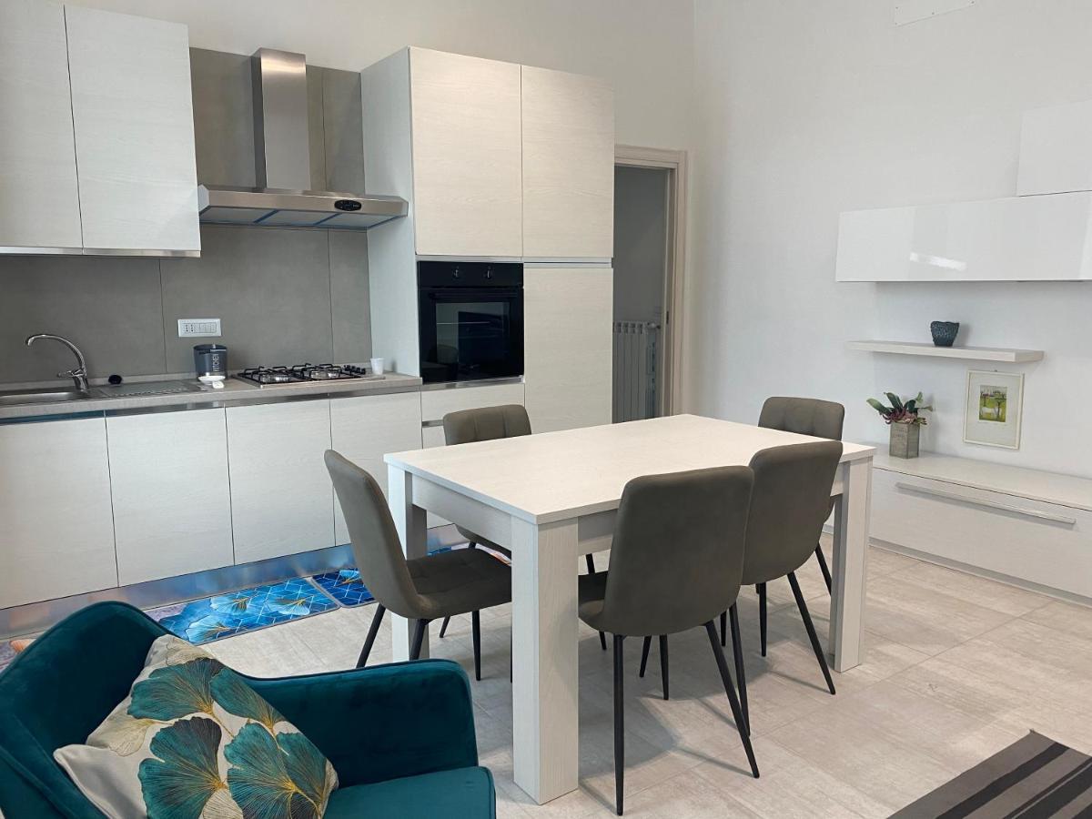 Garden House Apartments In Nápoly Kültér fotó