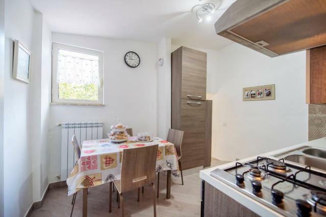 Garden House Apartments In Nápoly Kültér fotó